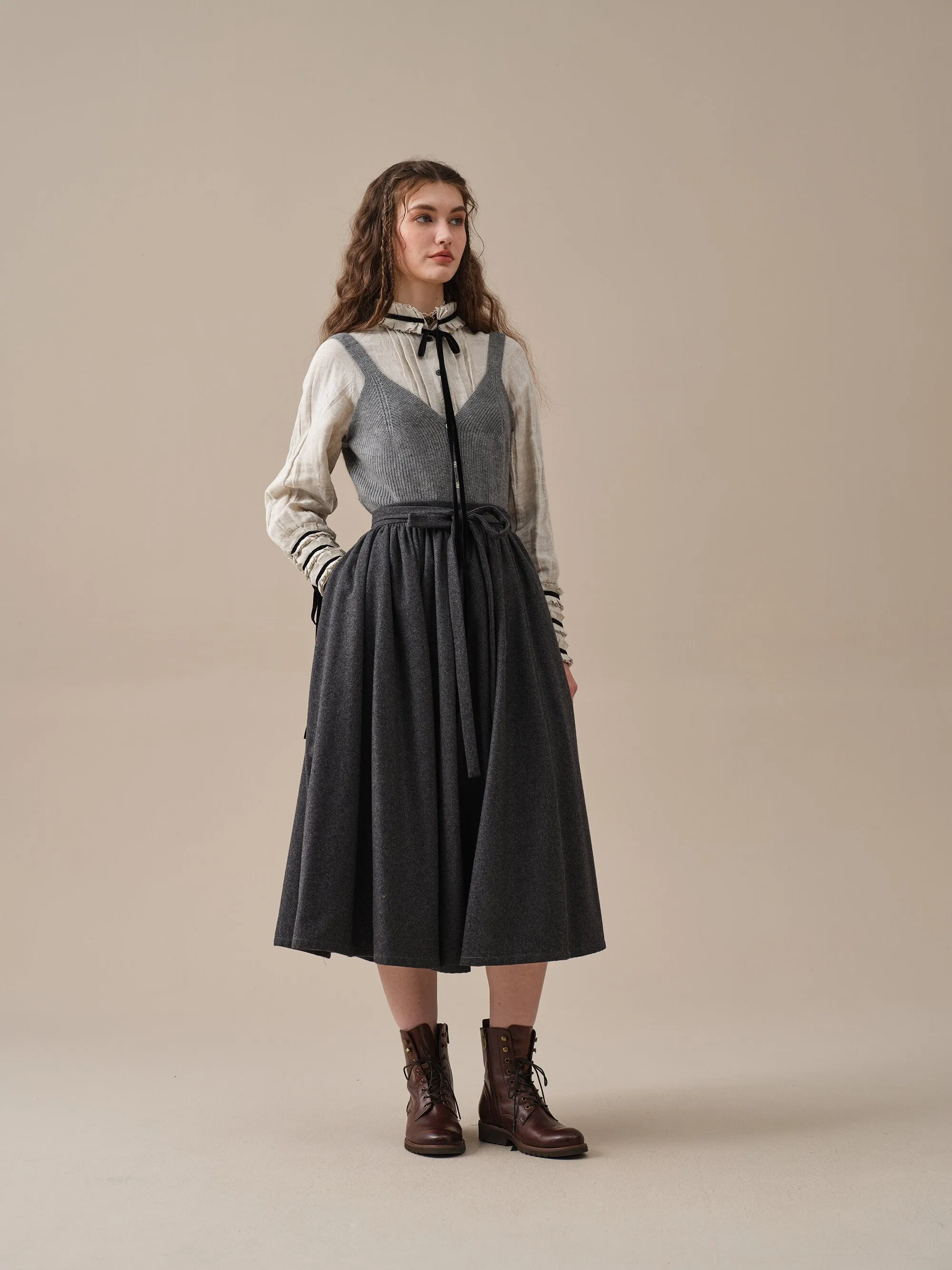 Beth 13 |tied wool skirt