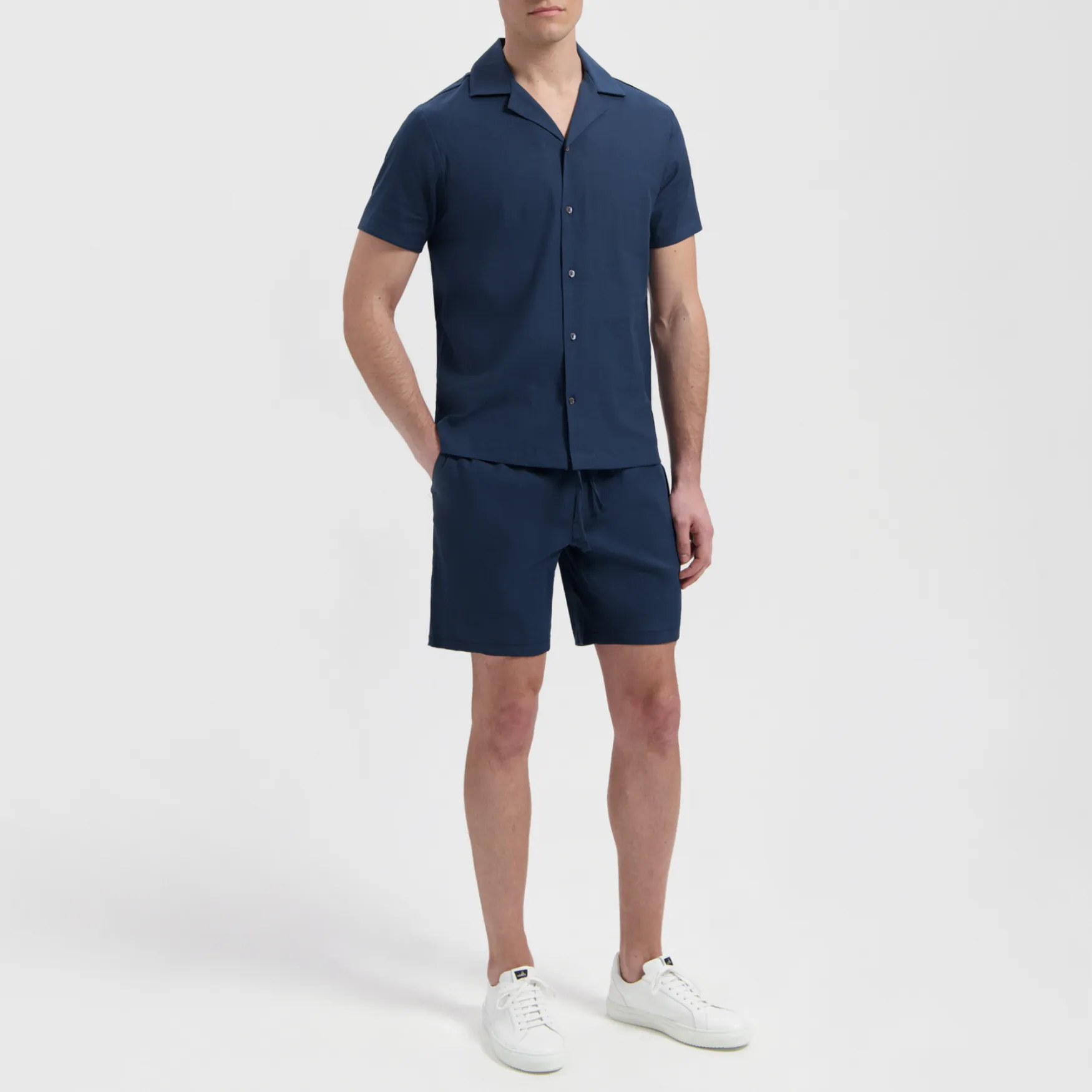 CARL | Navy Blue