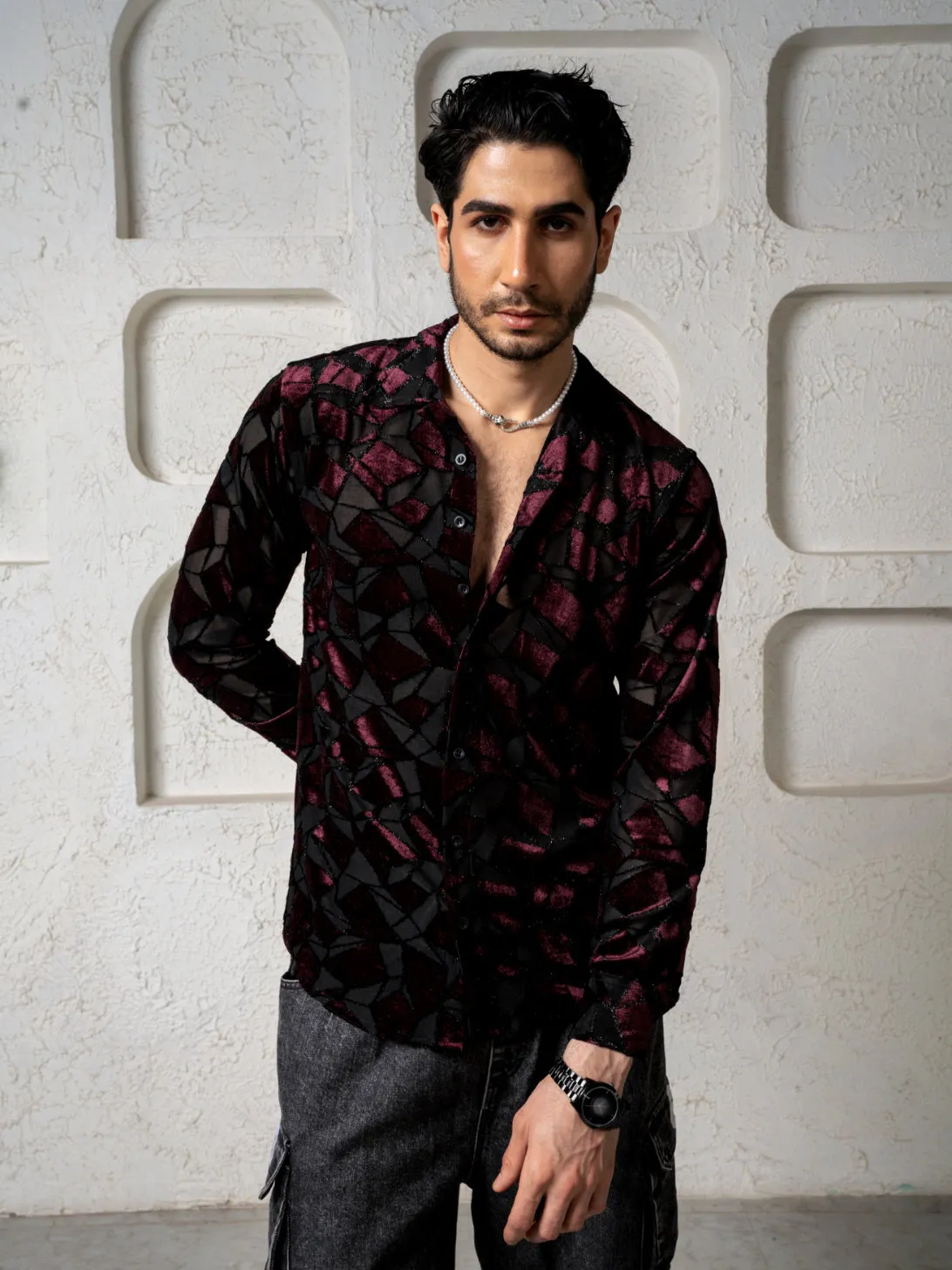 Firangi Yarn Spread Collar Full Sleeves Sheen Party Shirt - Black/Wine