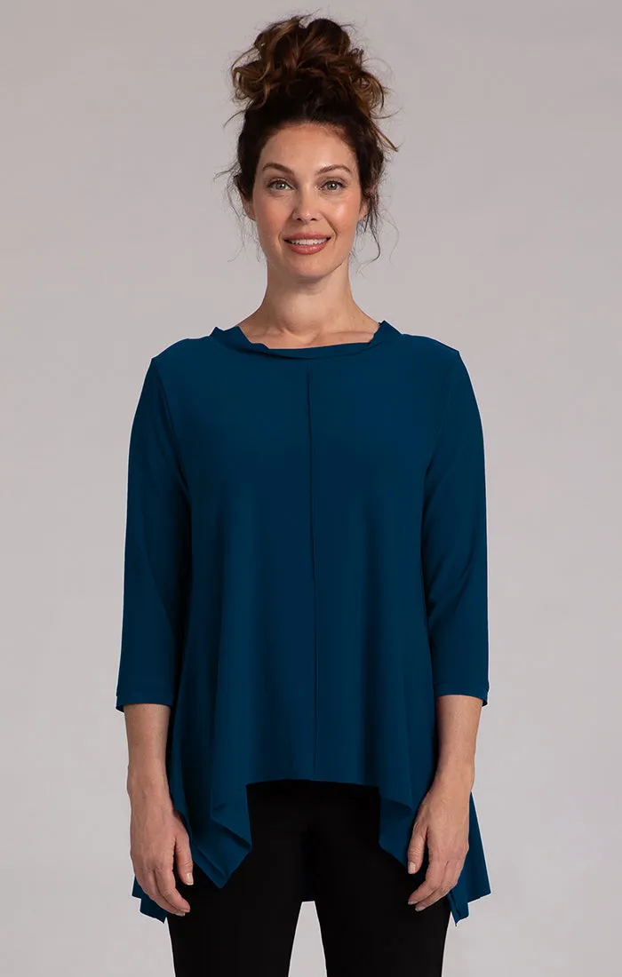 Flounce Top w/ Wide Funnel Collar