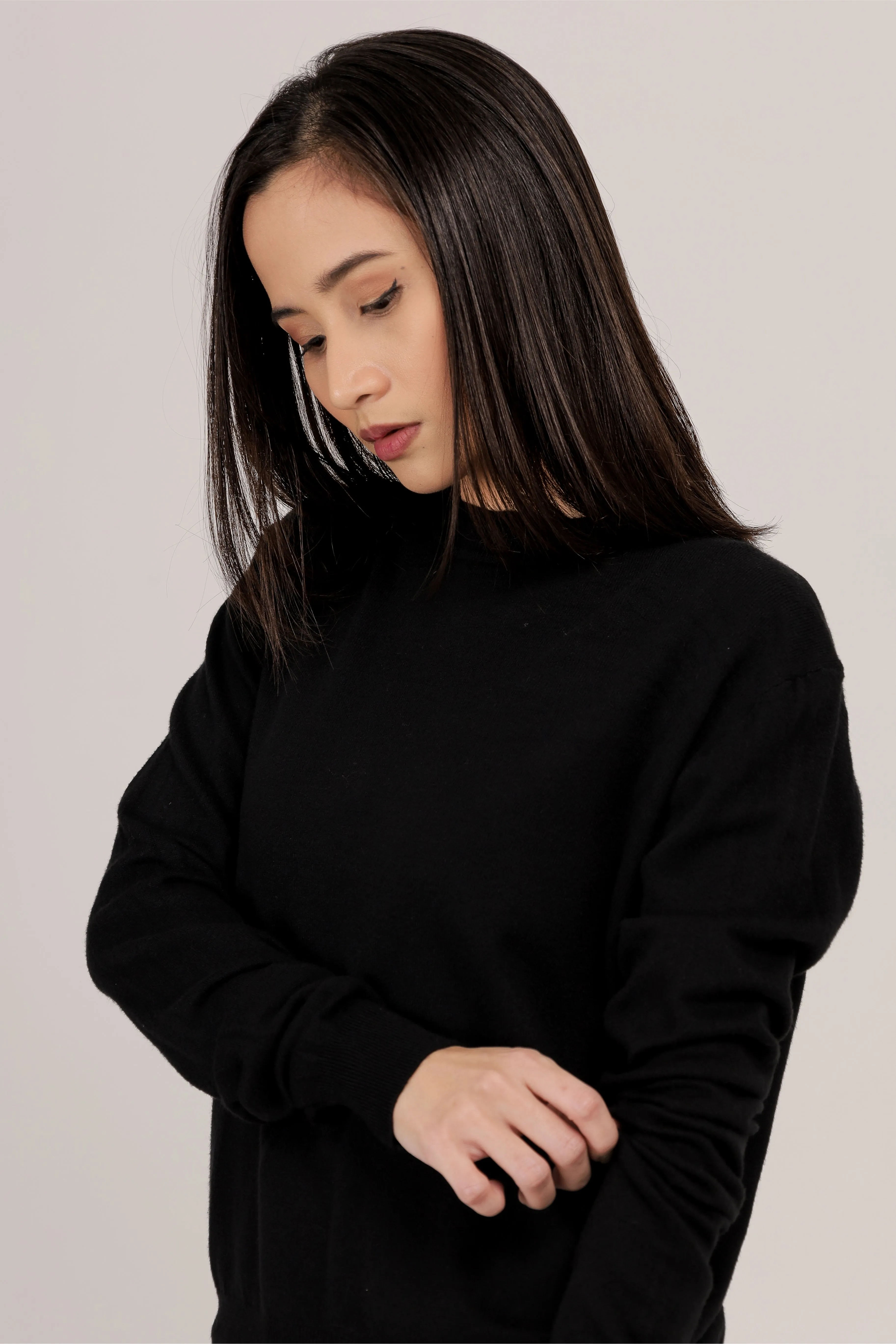 Holly Lightweight Knit Pullover