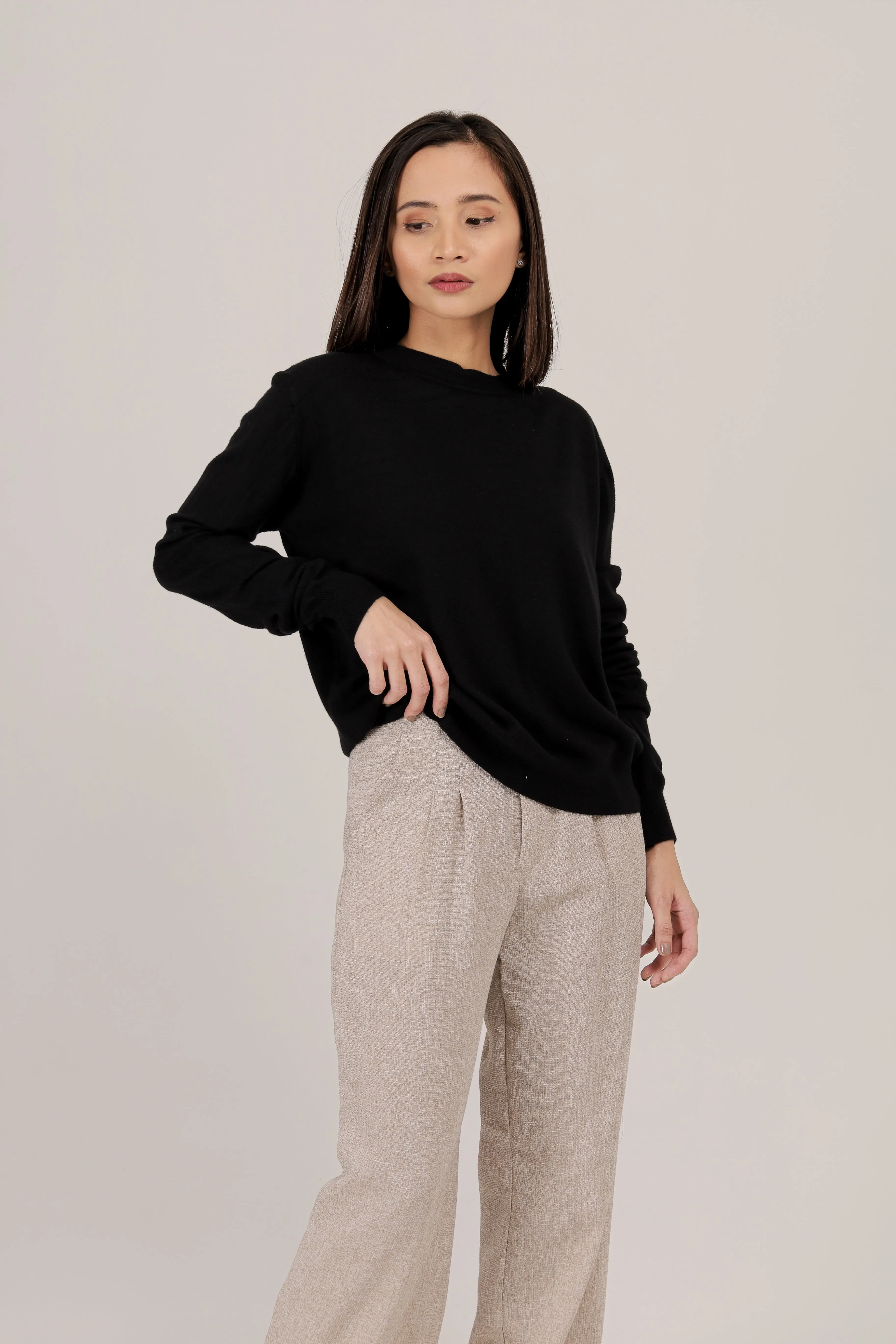 Holly Lightweight Knit Pullover