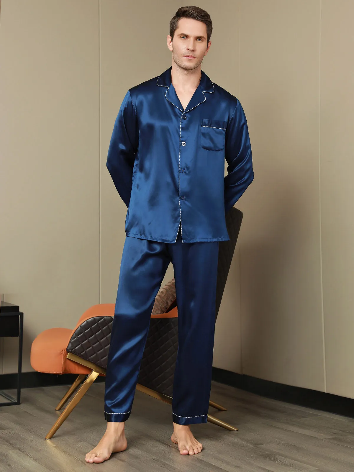 Luxurious Silk Men‘s Contrast Trim Pajamas