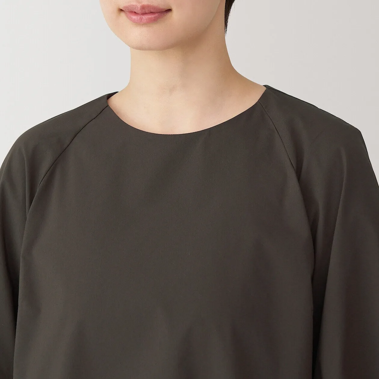 Quick Dry Broadcloth Half Sleeve Blouse