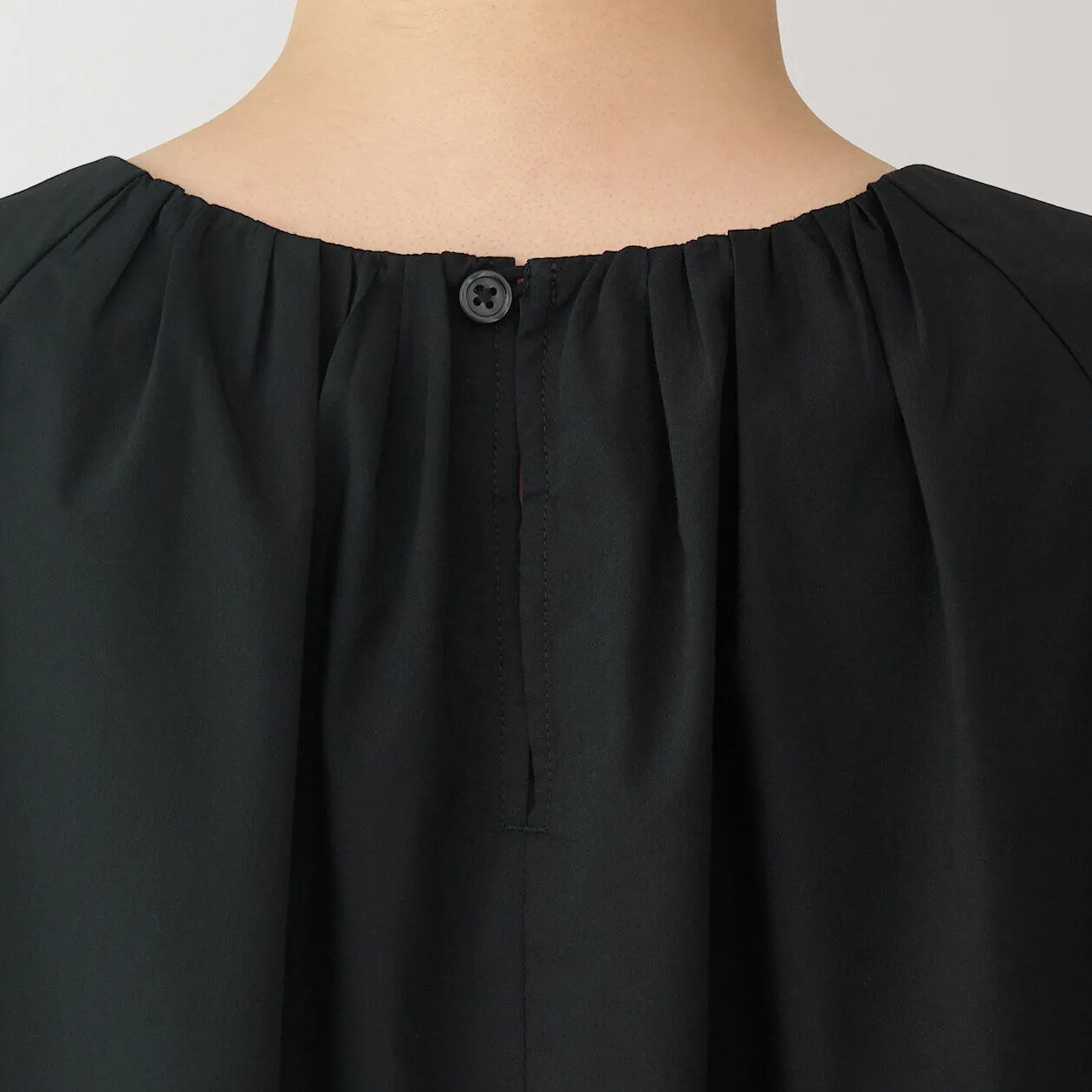 Quick Dry Broadcloth Half Sleeve Blouse